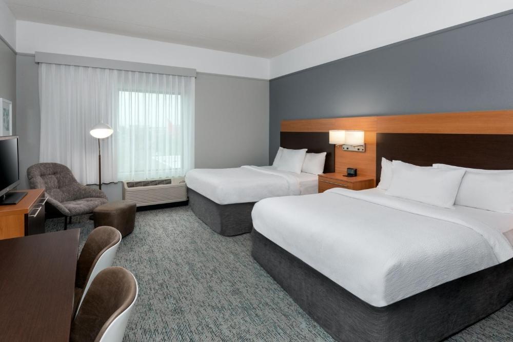TownePlace Suites Buffalo Airport Image 18