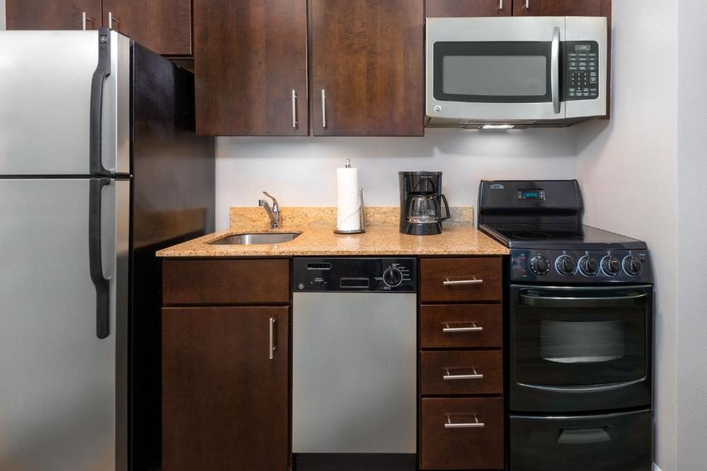 TownePlace Suites Buffalo Airport Image 30