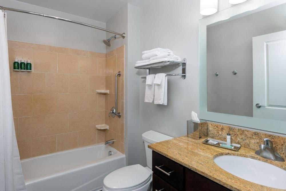 TownePlace Suites Buffalo Airport Image 32