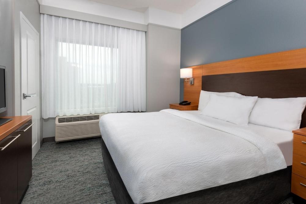 TownePlace Suites Buffalo Airport Image 39