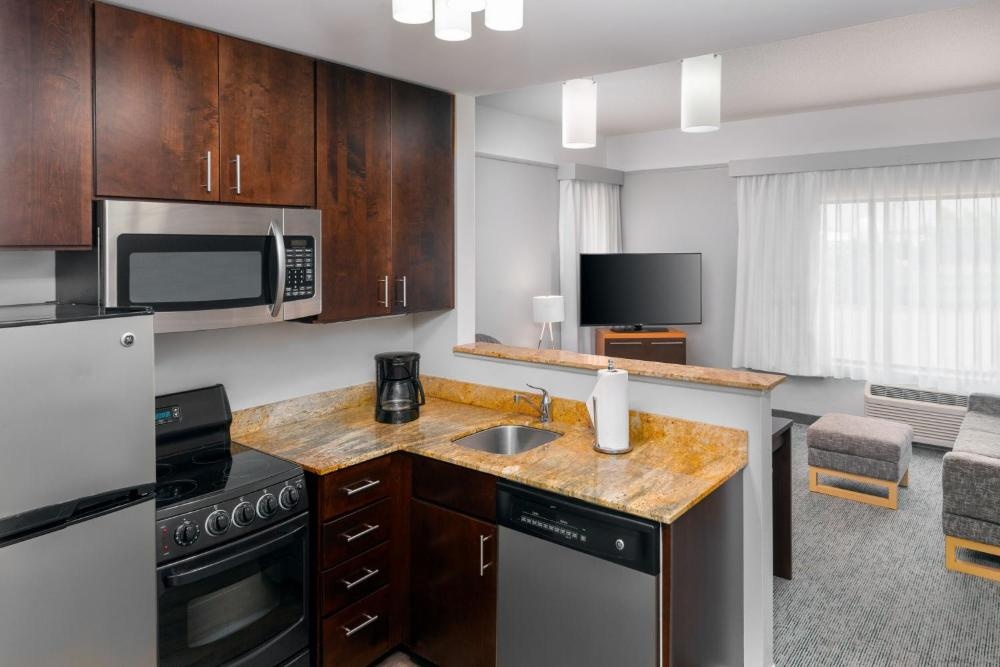 TownePlace Suites Buffalo Airport Image 40