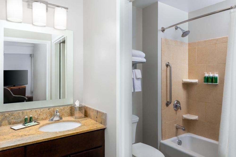 TownePlace Suites Buffalo Airport Image 42