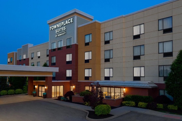 TownePlace Suites Buffalo Airport image 1