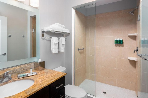 TownePlace Suites Buffalo Airport image 11